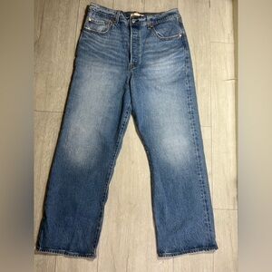 Levi's Ribcage Straight Ankle
Button Fly Jeans women Size 32x27